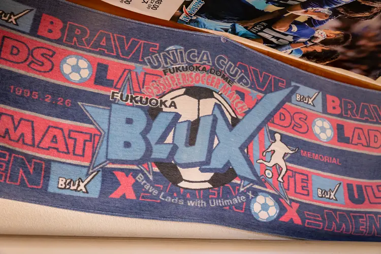 shop/aTmbViJEDeCJ/descriptions/f2ZcCL1SfcMttlli_SportsbarHatch_5_54.jpg